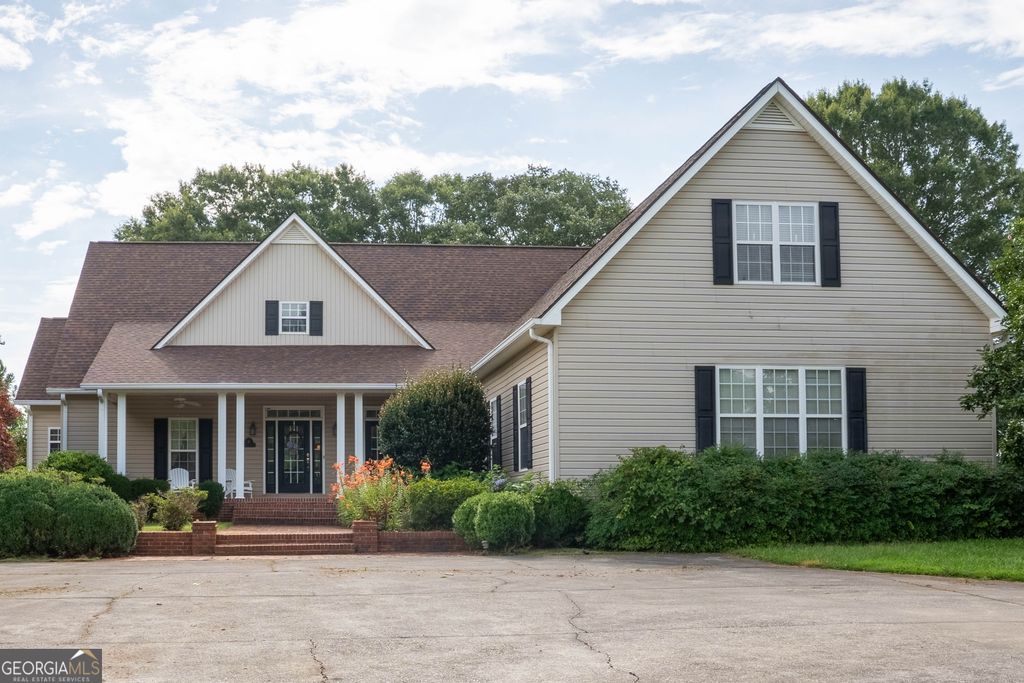 Photo of 442 Buffalo Creek Road, Carrollton, GA 30117 (MLS # 10689085)