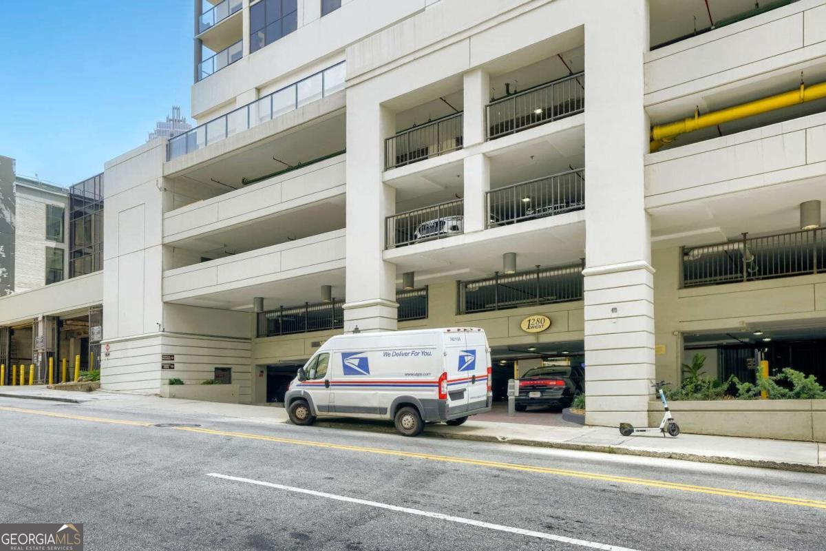 1280 W Peachtree ST NW 3414