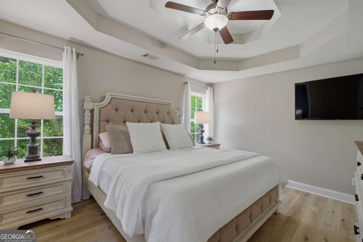 5458 Latham Manor DR