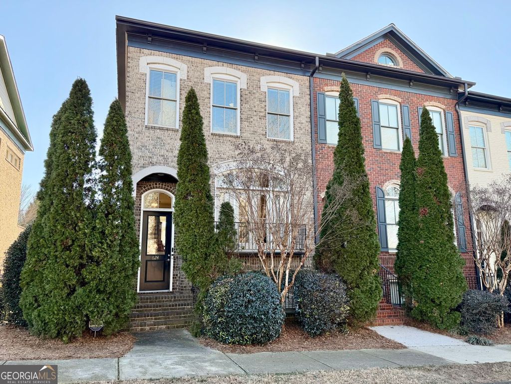 Photo of 624 Village Park Drive NW, Kennesaw, GA 30144 (MLS # 10680448)