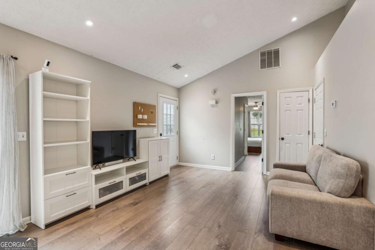 2657 Albion Farm WAY