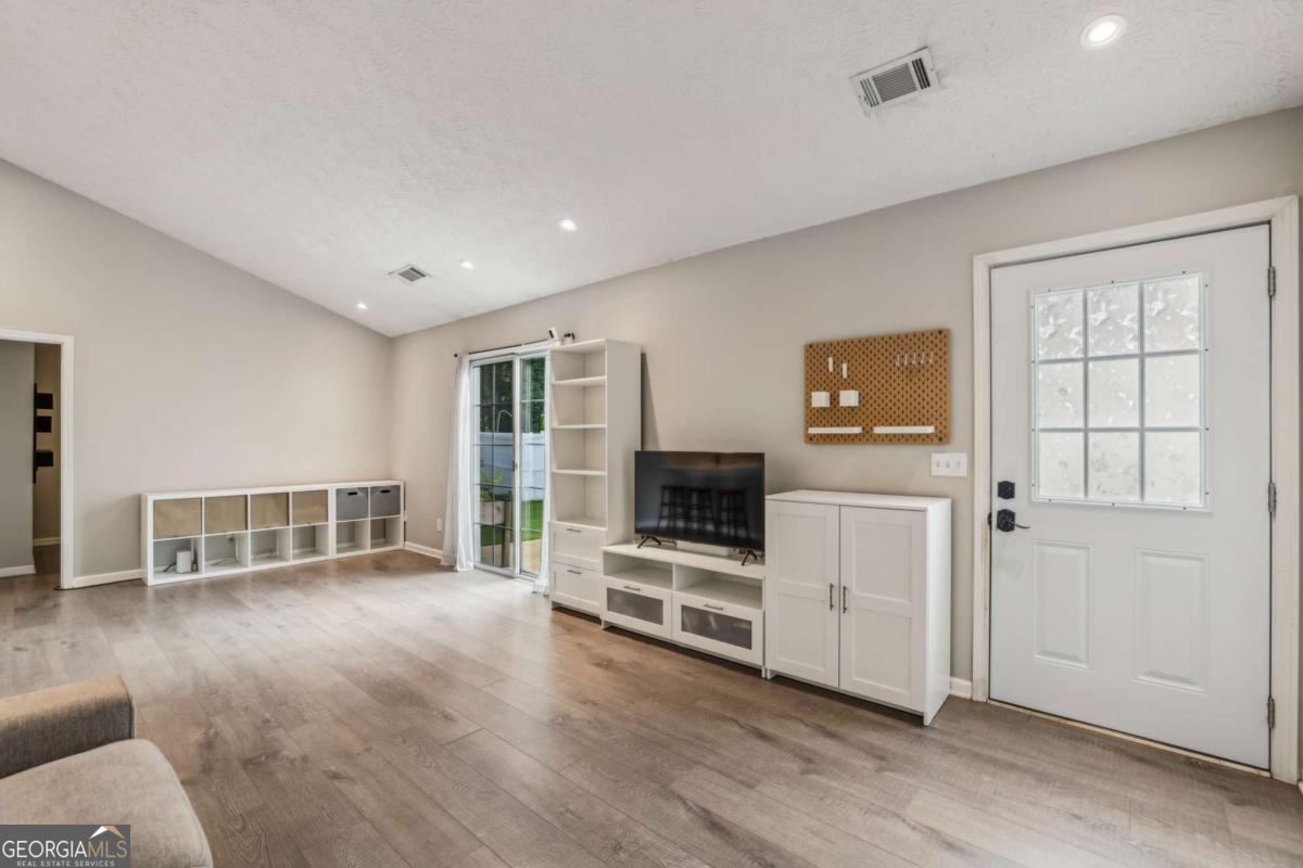 2657 Albion Farm WAY
