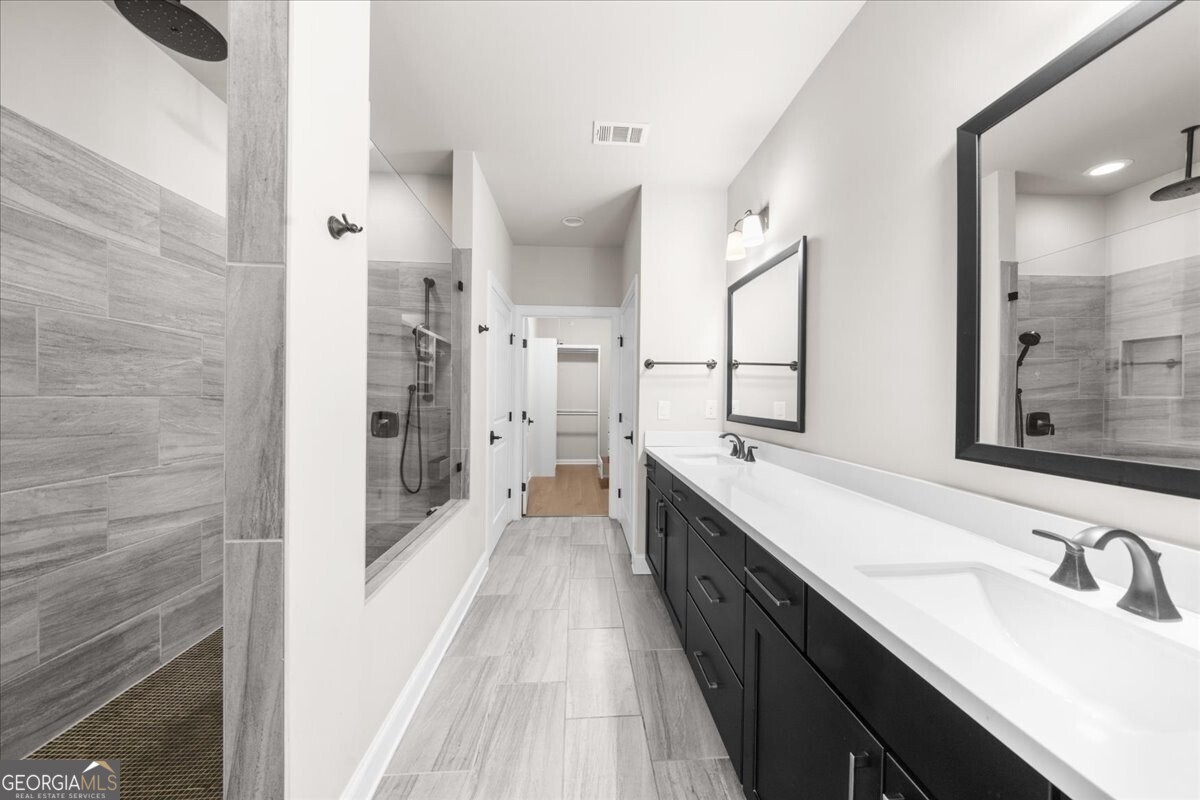 Chelsea Walk - Residential