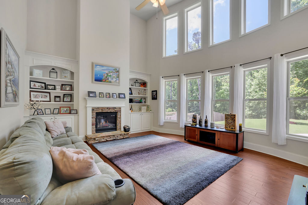4100 Secret Shoals WAY