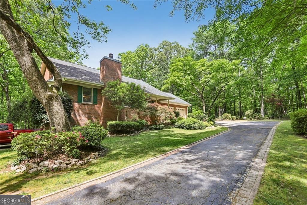 13597 Woolsey RD