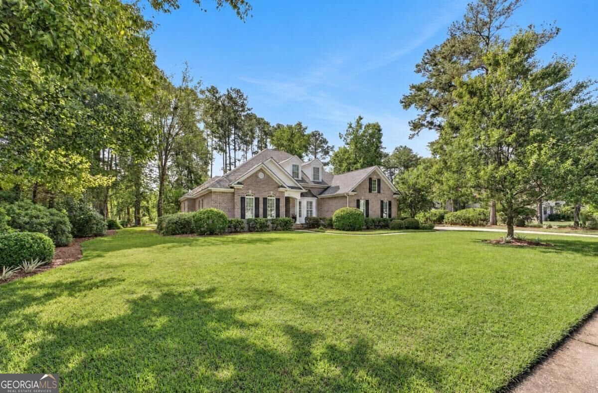 126 Grand DR