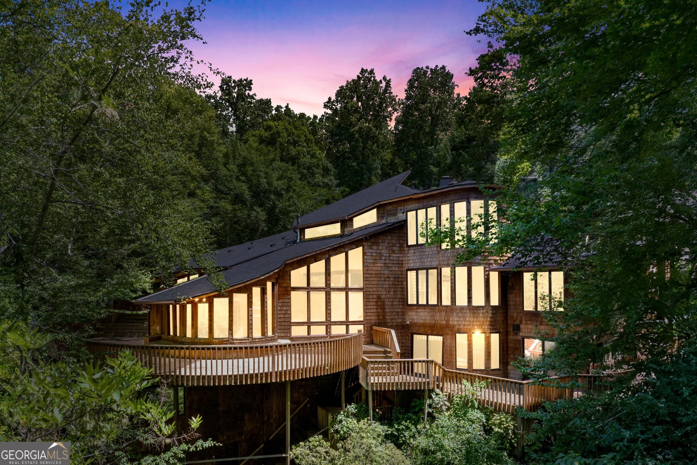120 Laurel DR NE