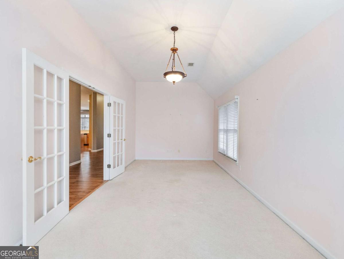 894 Fairview Club CIR