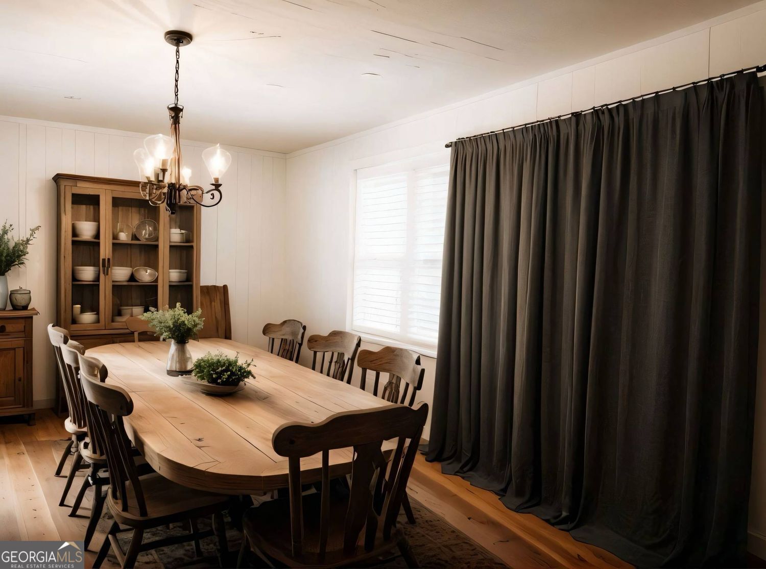 Dahlonega, Georgia 30533, United States, ,Commercial,Active,240108