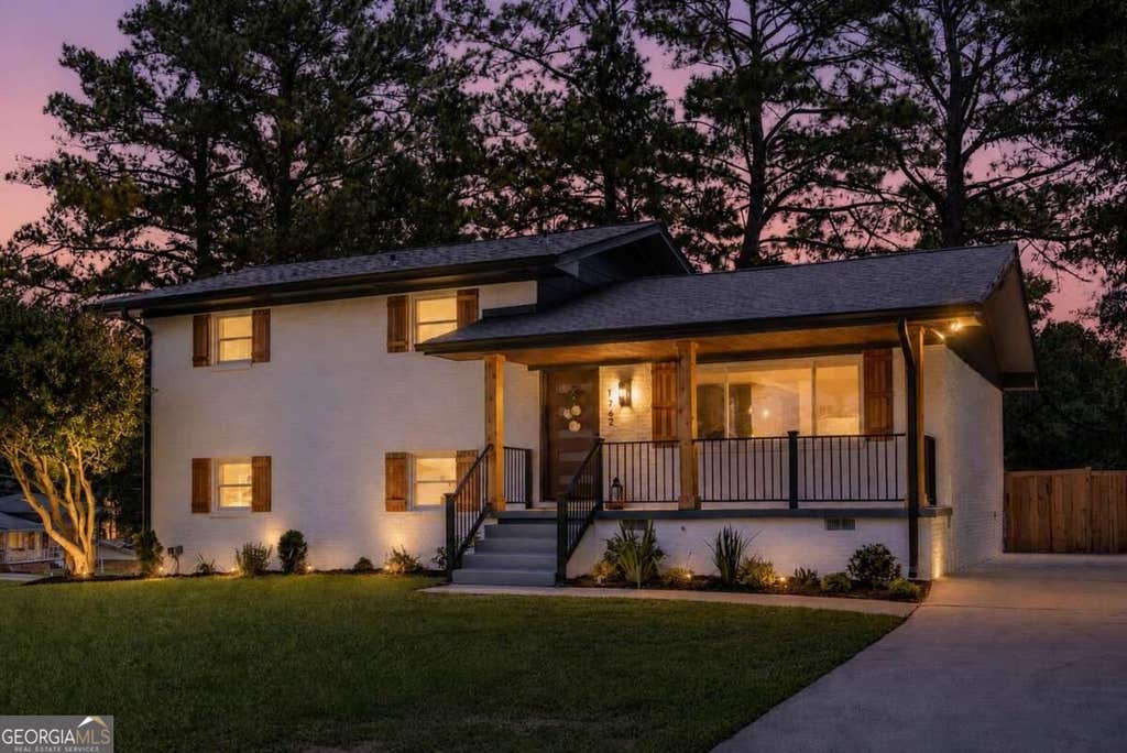 Photo of 1762 Gretna Green Way, Decatur, GA 30035 (MLS # 10830096)