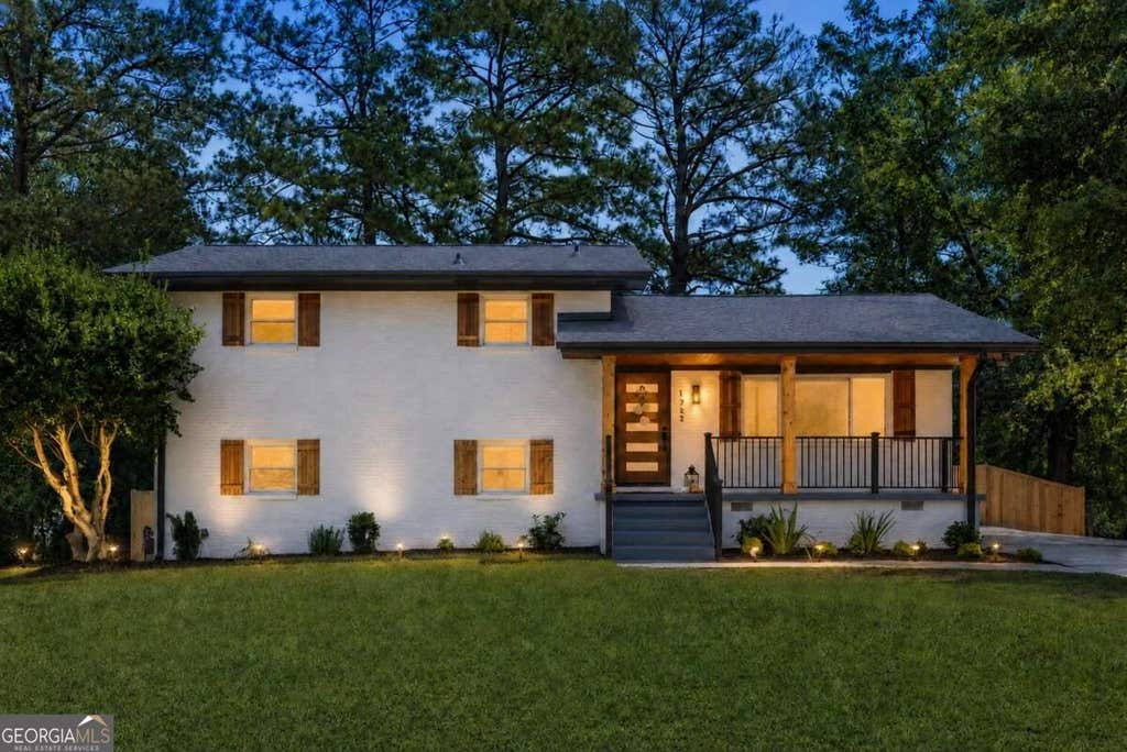 Photo of 1762 Gretna Green Way, Decatur, GA 30035 (MLS # 10830096)