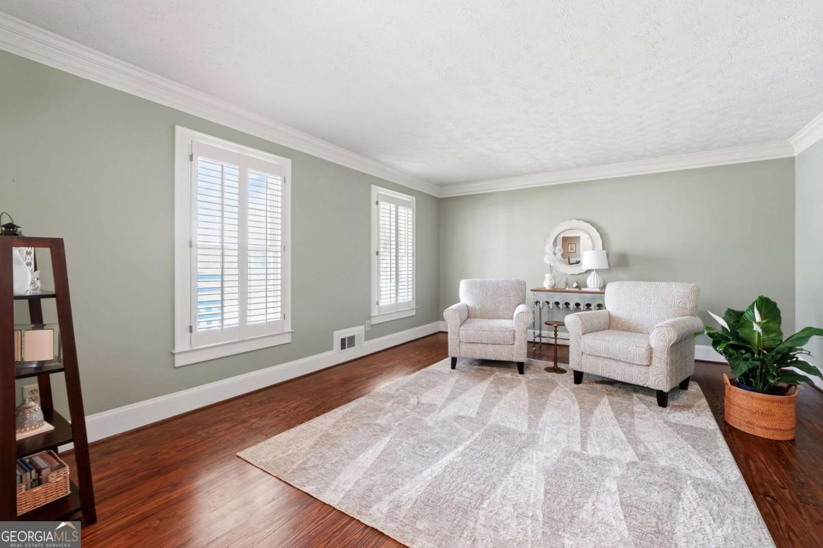 4039 Dunwoody Club DR