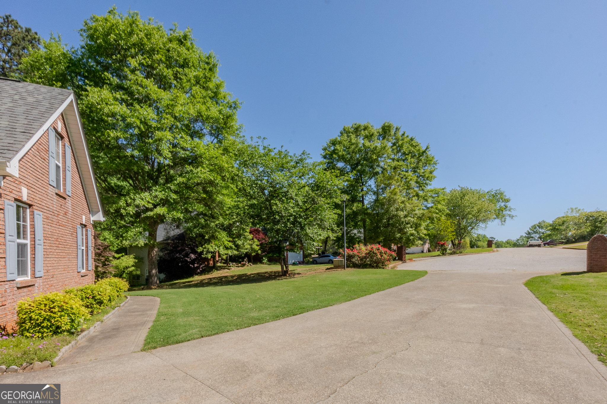 Vinnys Lake - Residential