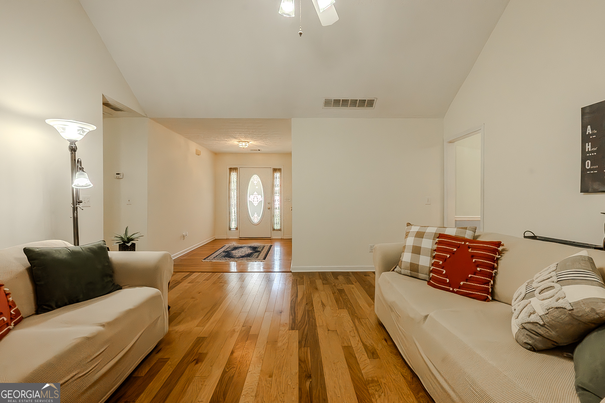 Vinnys Lake - Residential