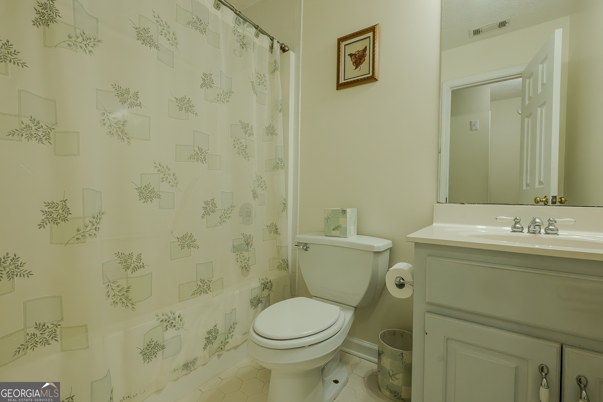 Vinnys Lake - Residential