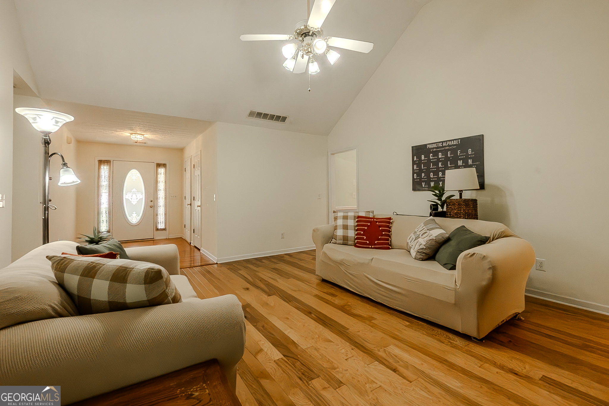 Vinnys Lake - Residential