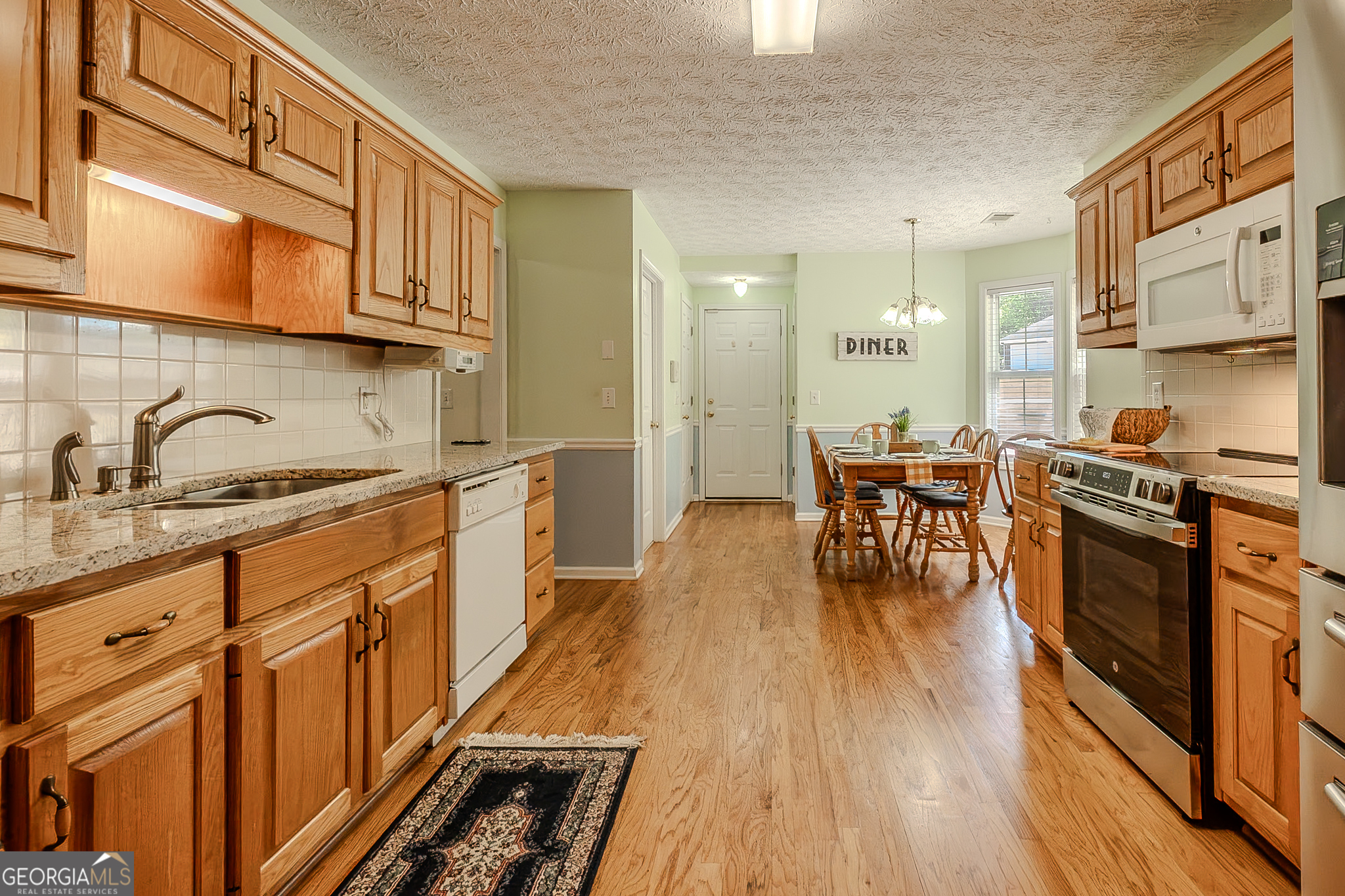 Vinnys Lake - Residential