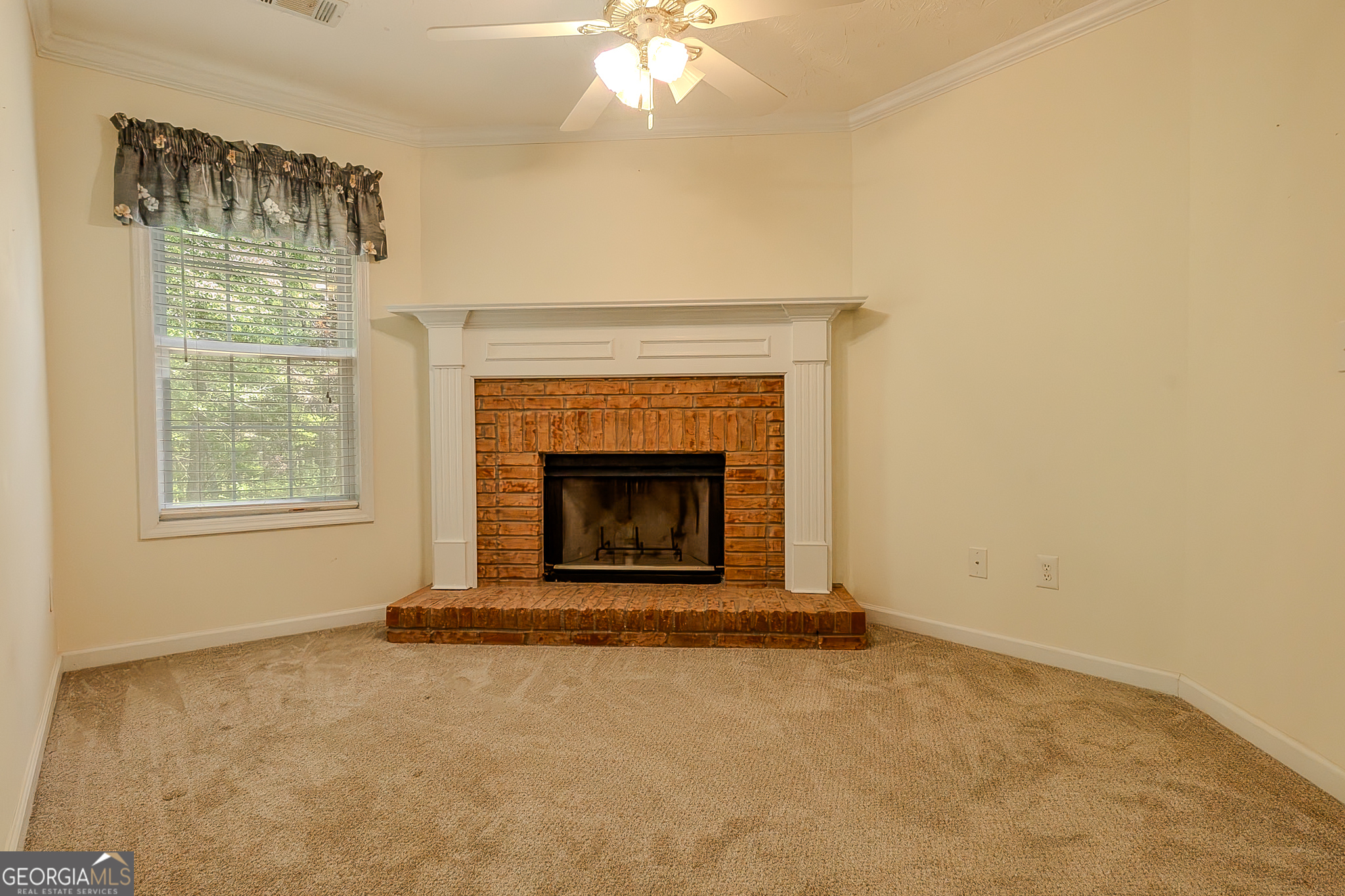 Vinnys Lake - Residential