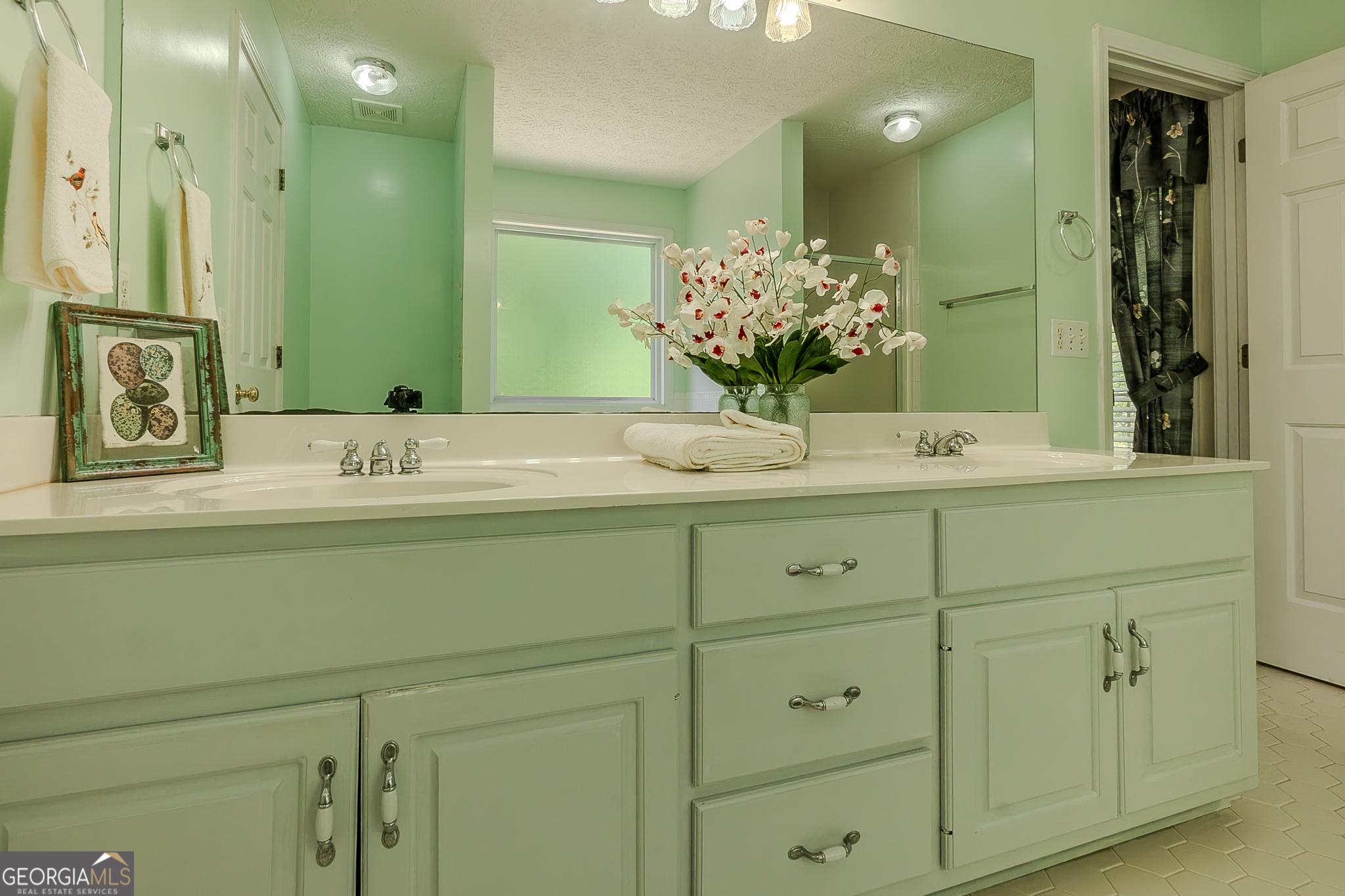 Vinnys Lake - Residential