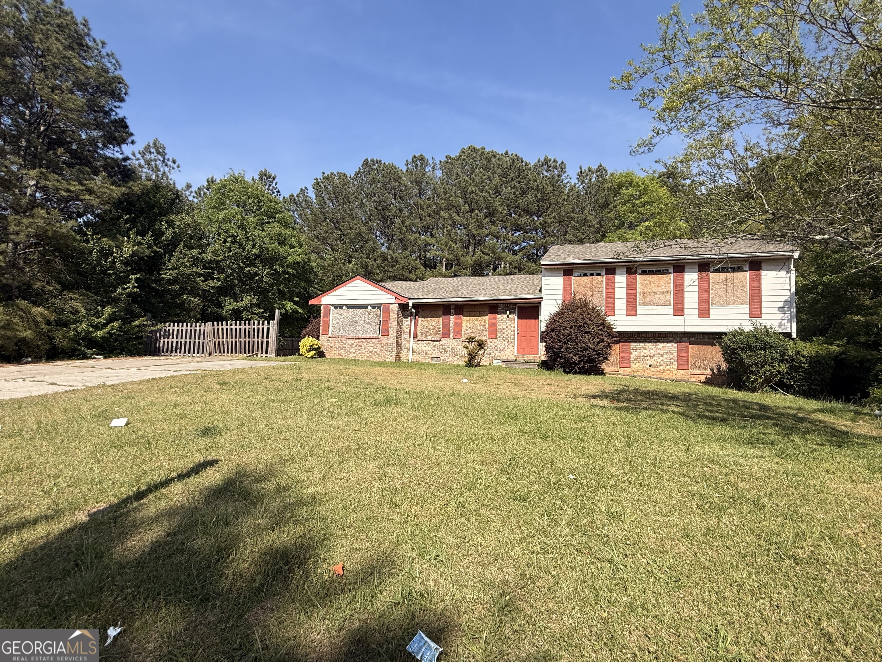 6750 Maddox RD