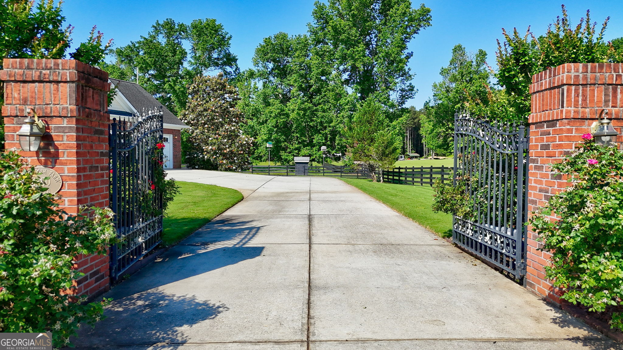 4320 SANDY CREEK RD