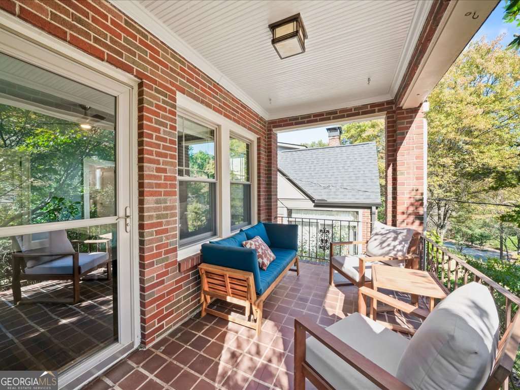 Lake Claire - Residential