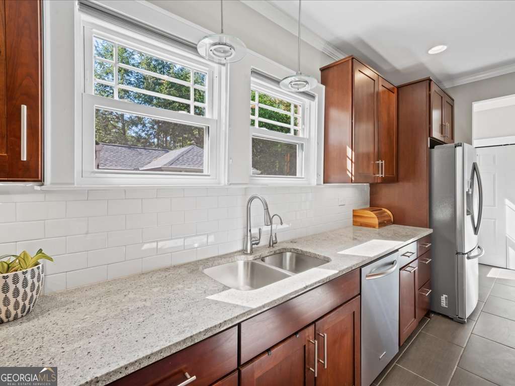 Lake Claire - Residential