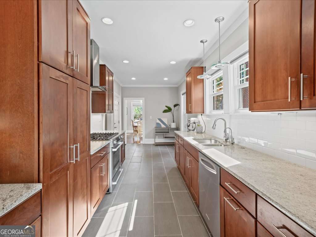 Lake Claire - Residential