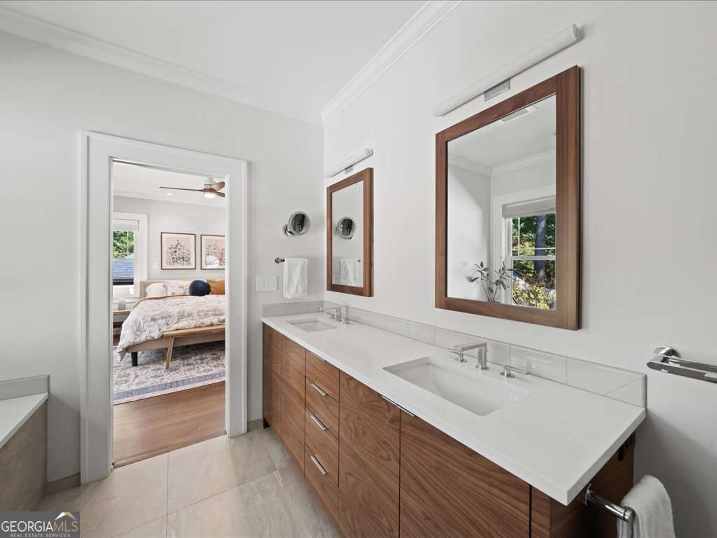 Lake Claire - Residential