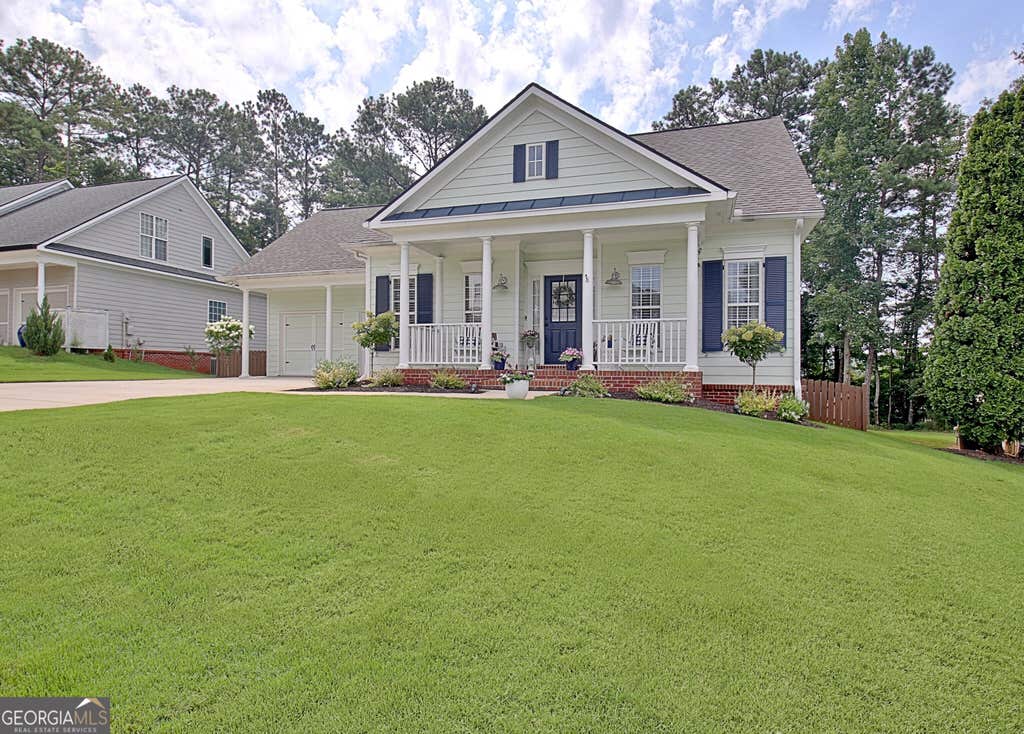Photo of 203 Albemarle Lane, Peachtree City, GA 30269 (MLS # 10826682)