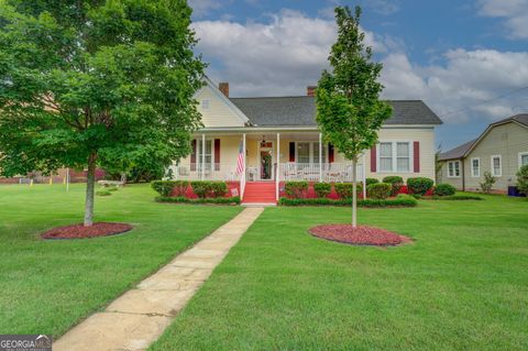 A home in Porterdale