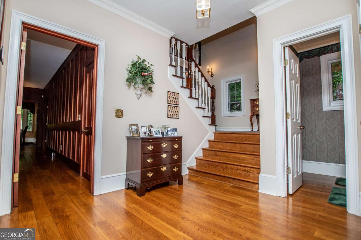 98 Sweetbriar LN
