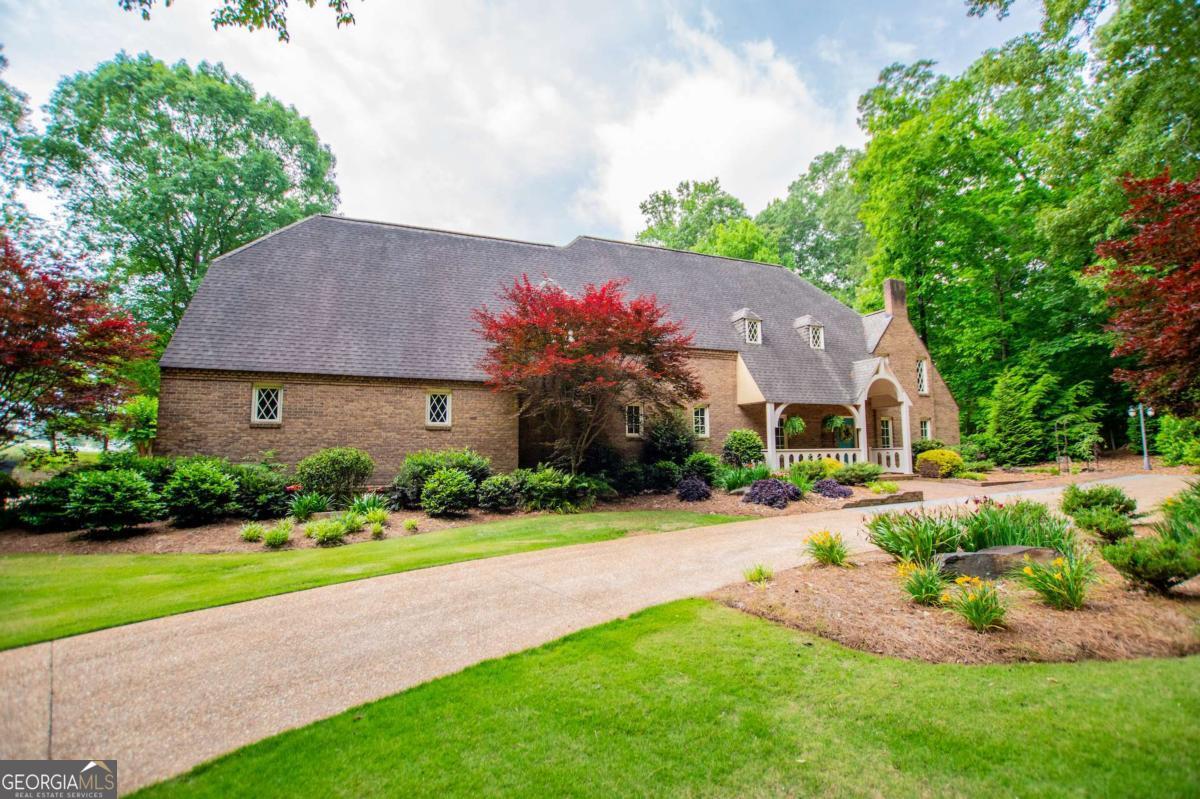 98 Sweetbriar LN