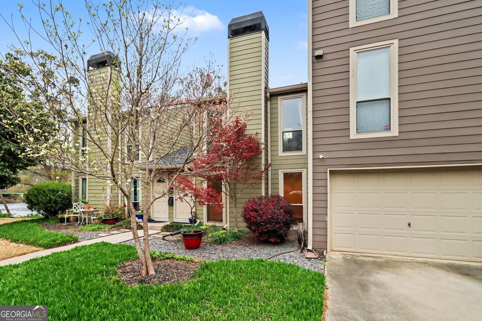 1105 Riverbend Club DR SE