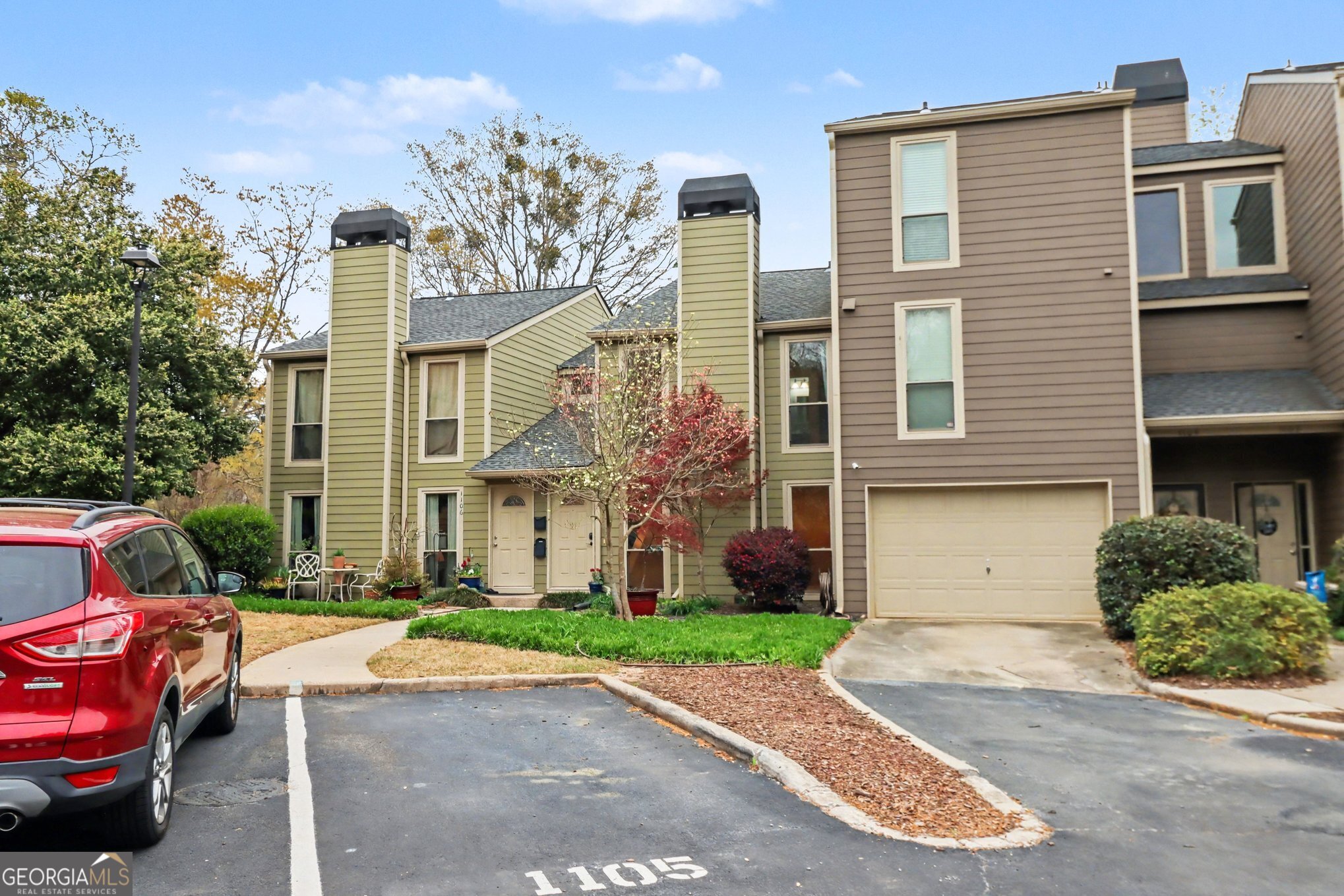 1105 Riverbend Club DR SE