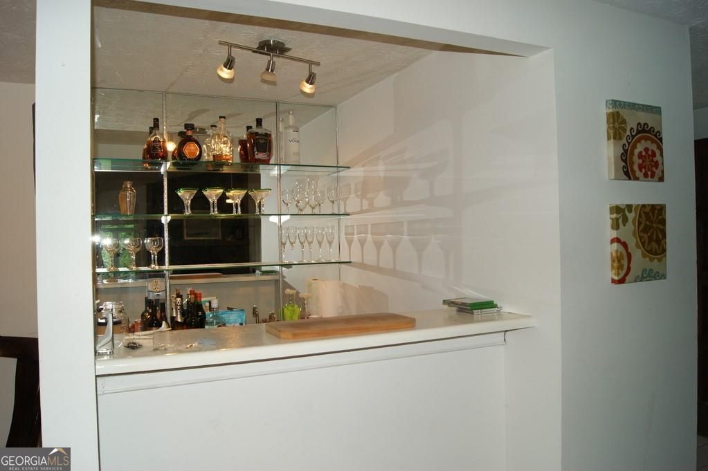 Long Indian Creek - Residential Lease