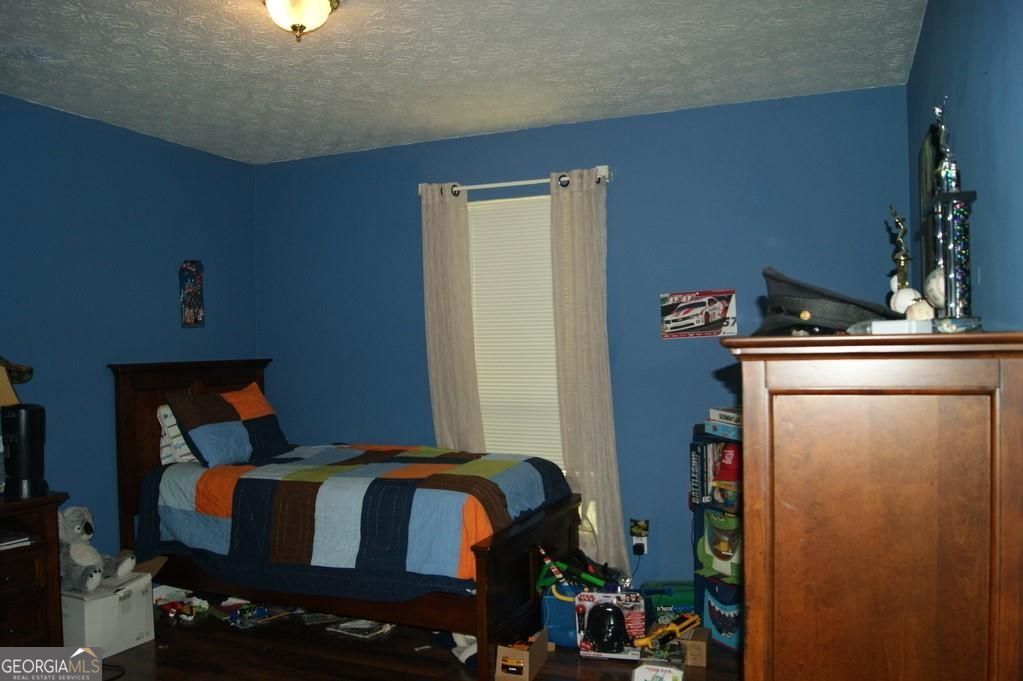 Long Indian Creek - Residential Lease