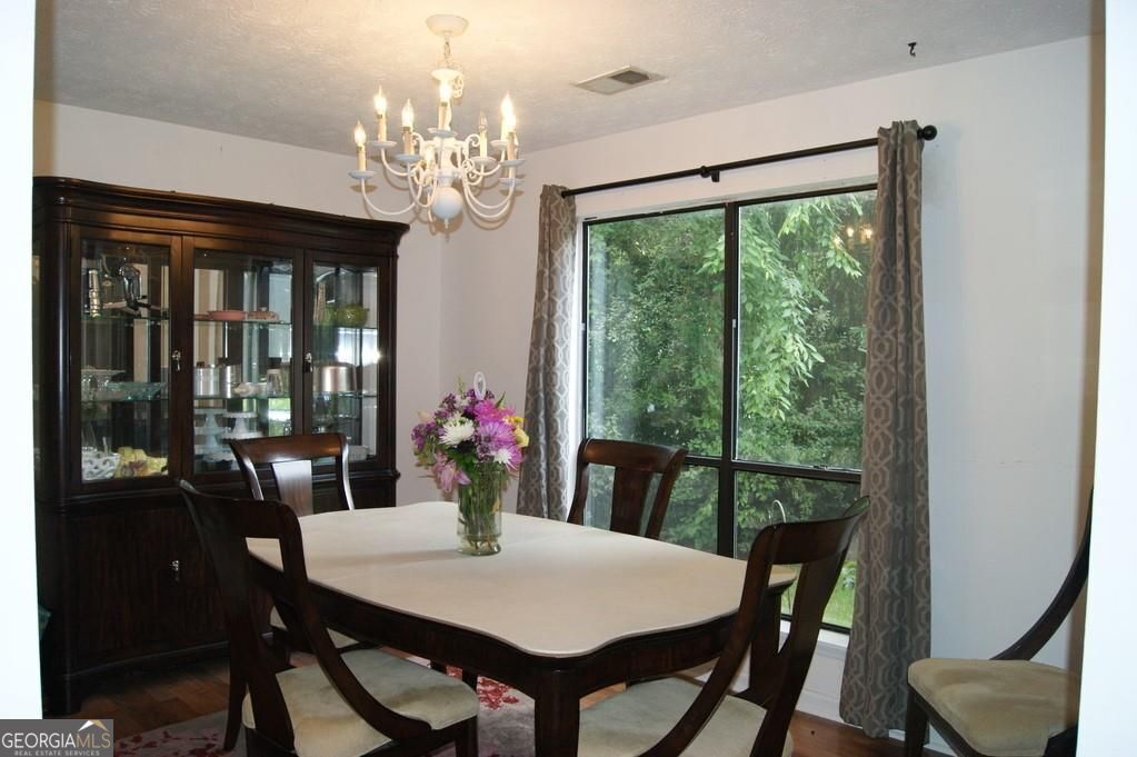 Long Indian Creek - Residential Lease