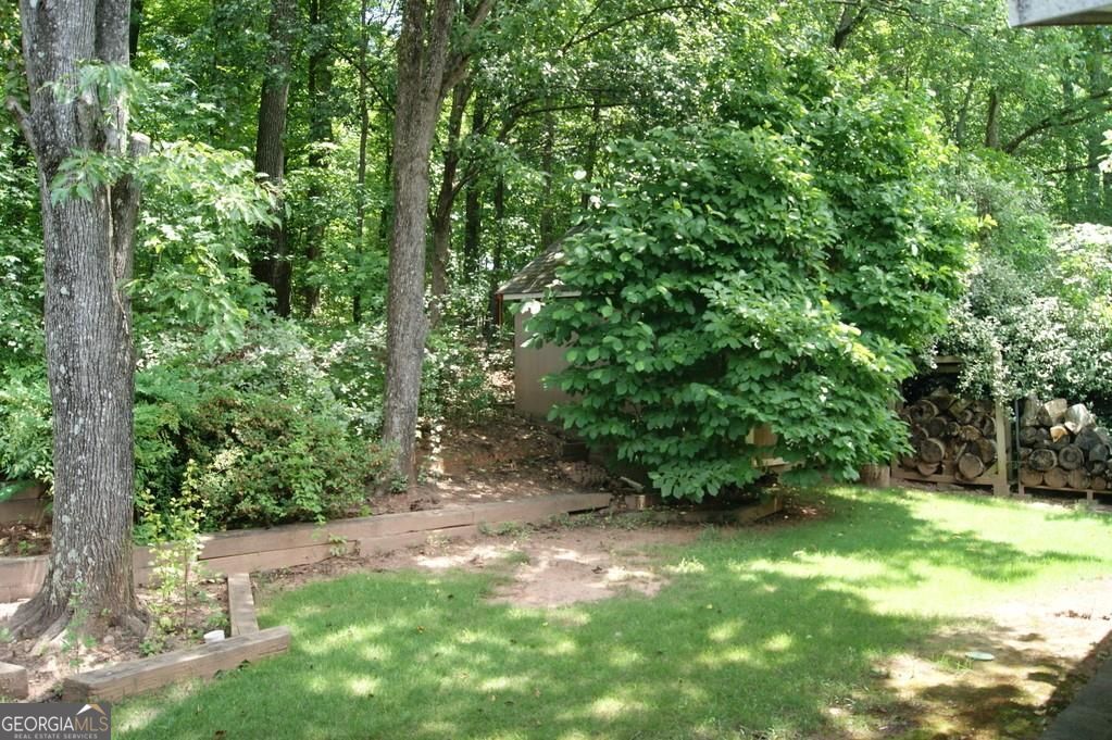 Long Indian Creek - Residential Lease