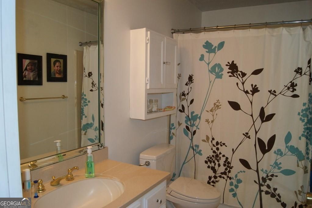 Long Indian Creek - Residential Lease