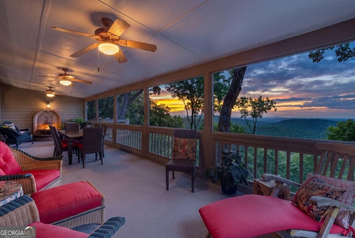 1104 Ridgeview DR