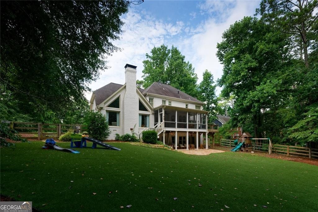 1670 Highgrove Club DR