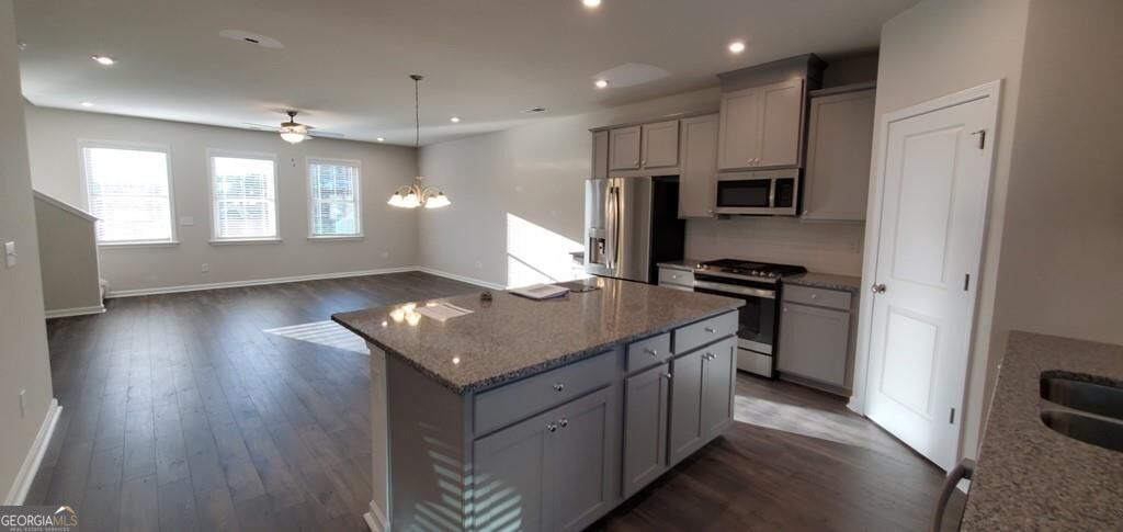 3608 Hidden Valley Cir