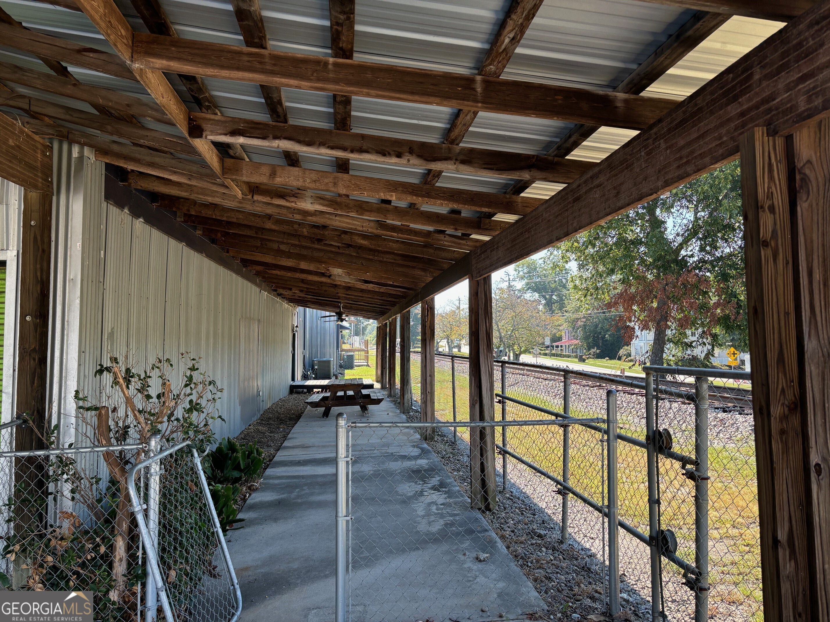 M&T Real Estate Group II Inc - Commercial Sale
