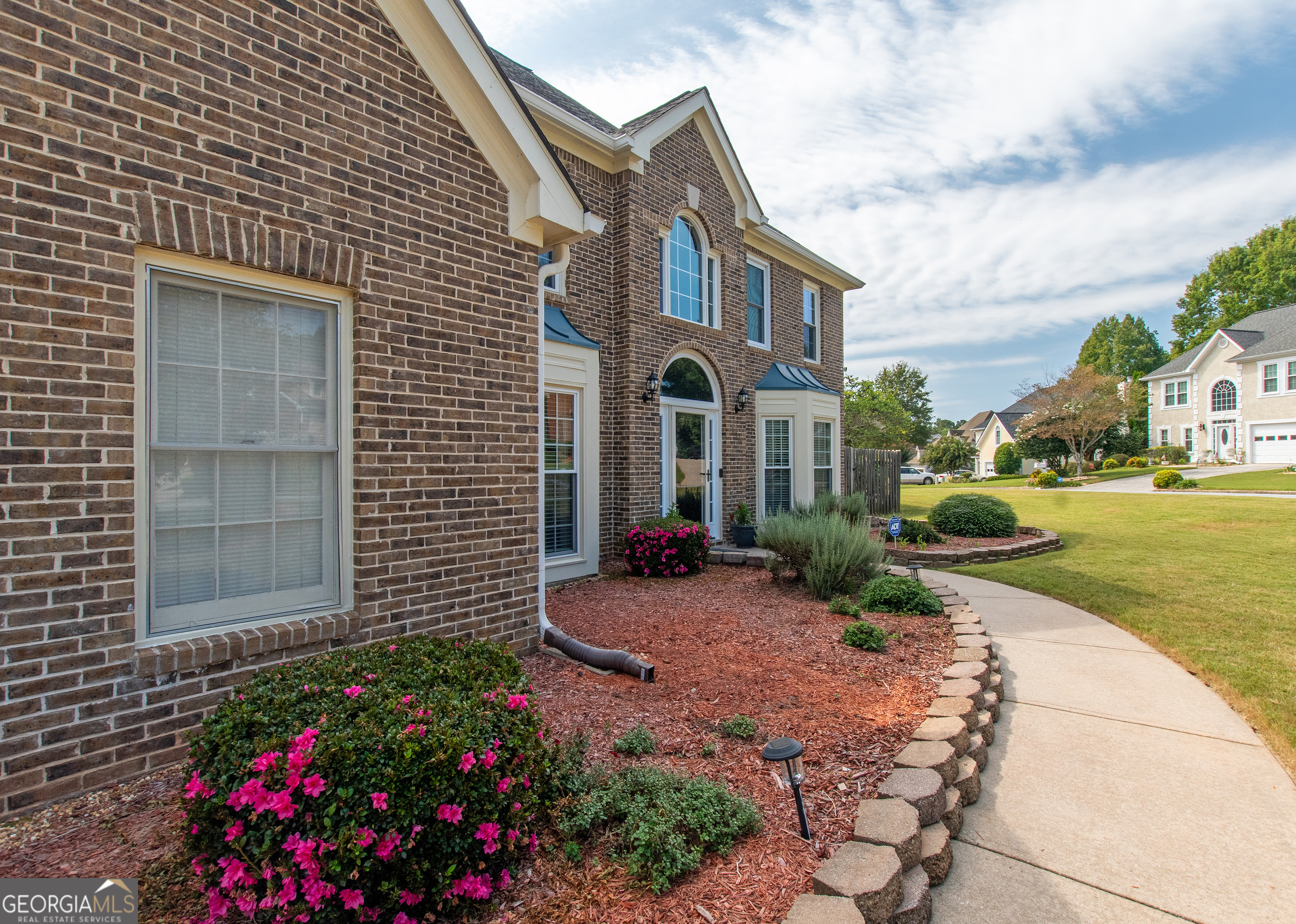 196 Olmstead CT