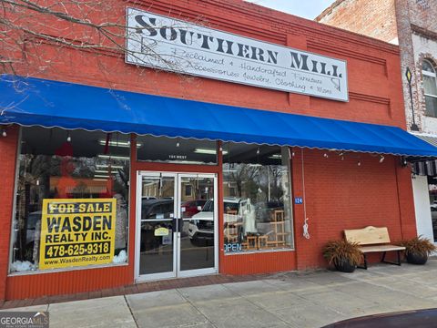 Photo of 124 W Broad Street, Louisville, GA 30434 (MLS # 10698144)