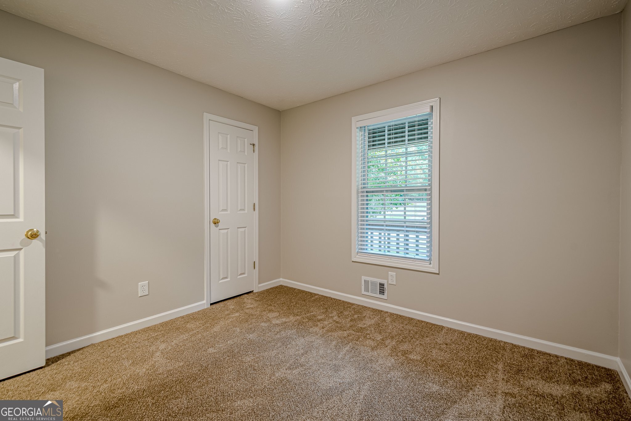 Holly Springs Place - Residential