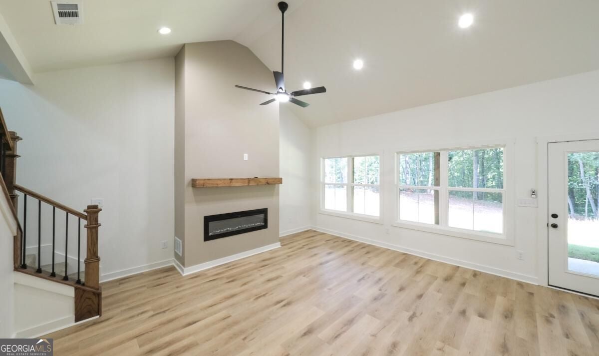 61 Hazel LN