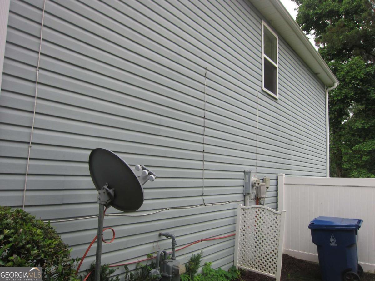 215 Silver Spring ST