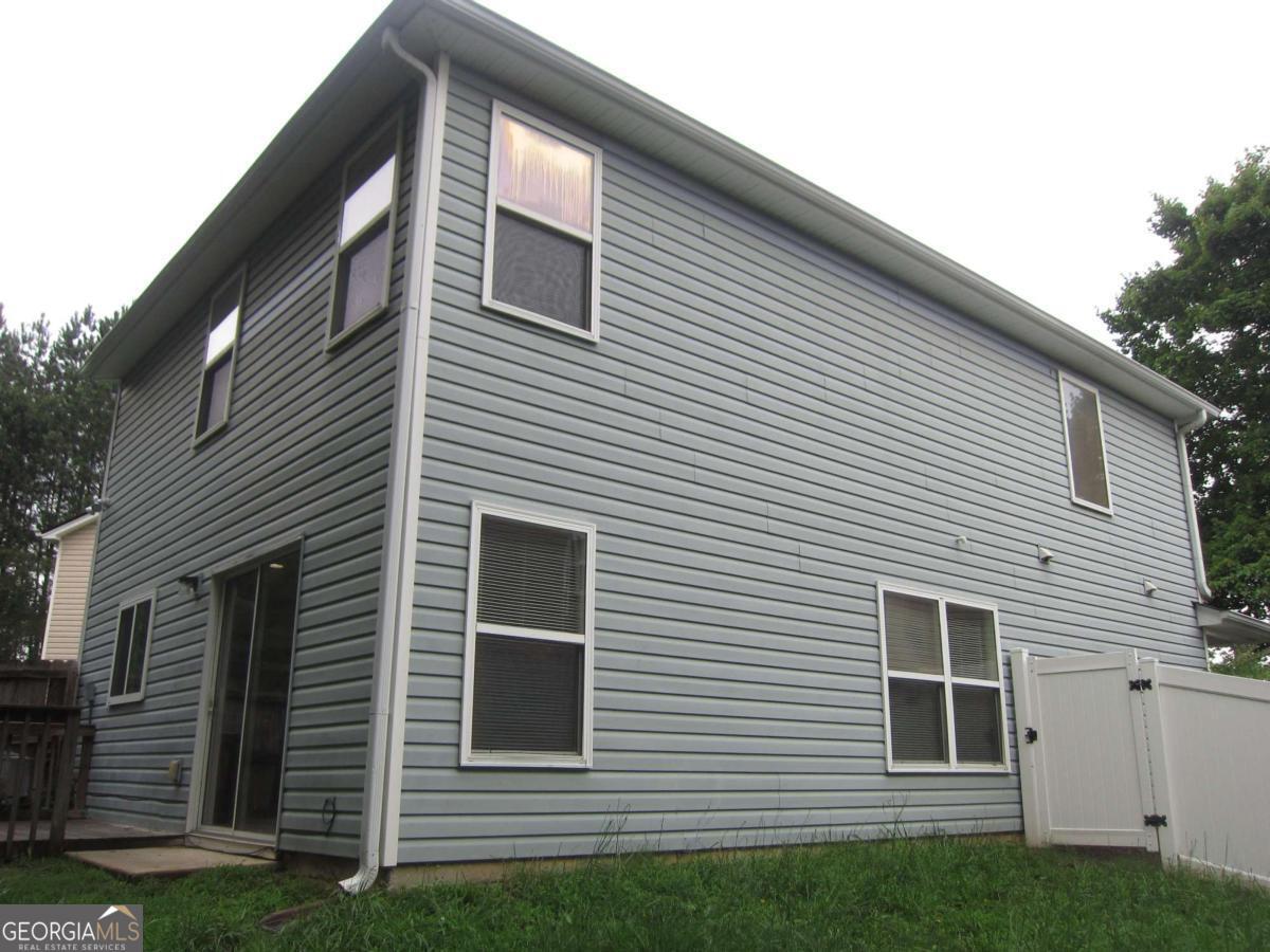 215 Silver Spring ST
